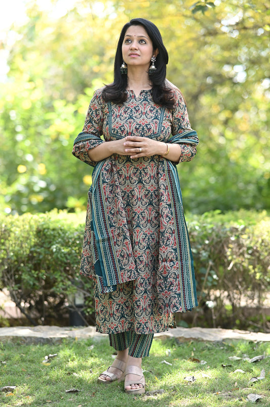 Chakor Embroidered Cotton Suit Set