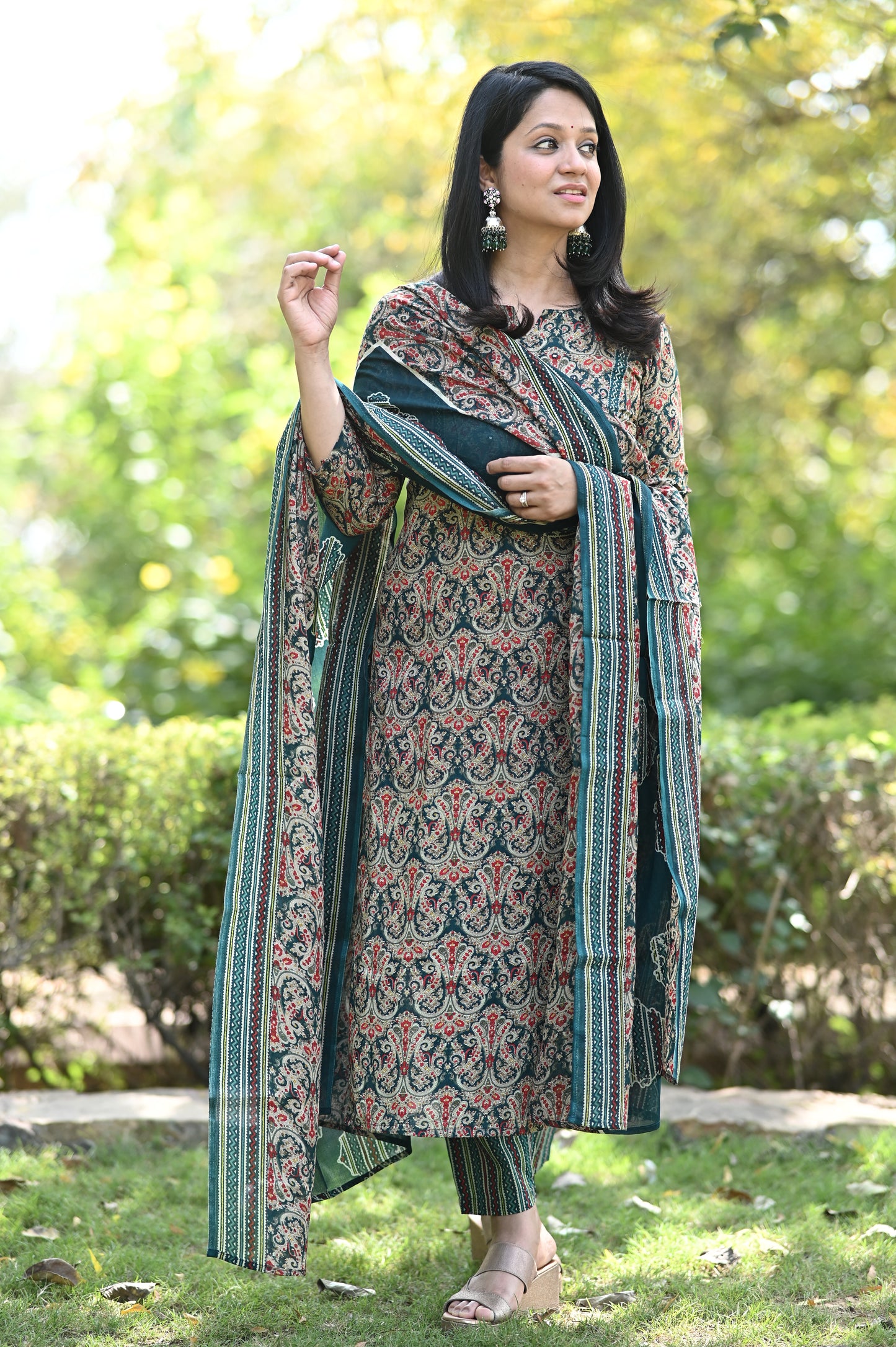 Chakor Embroidered Cotton Suit Set