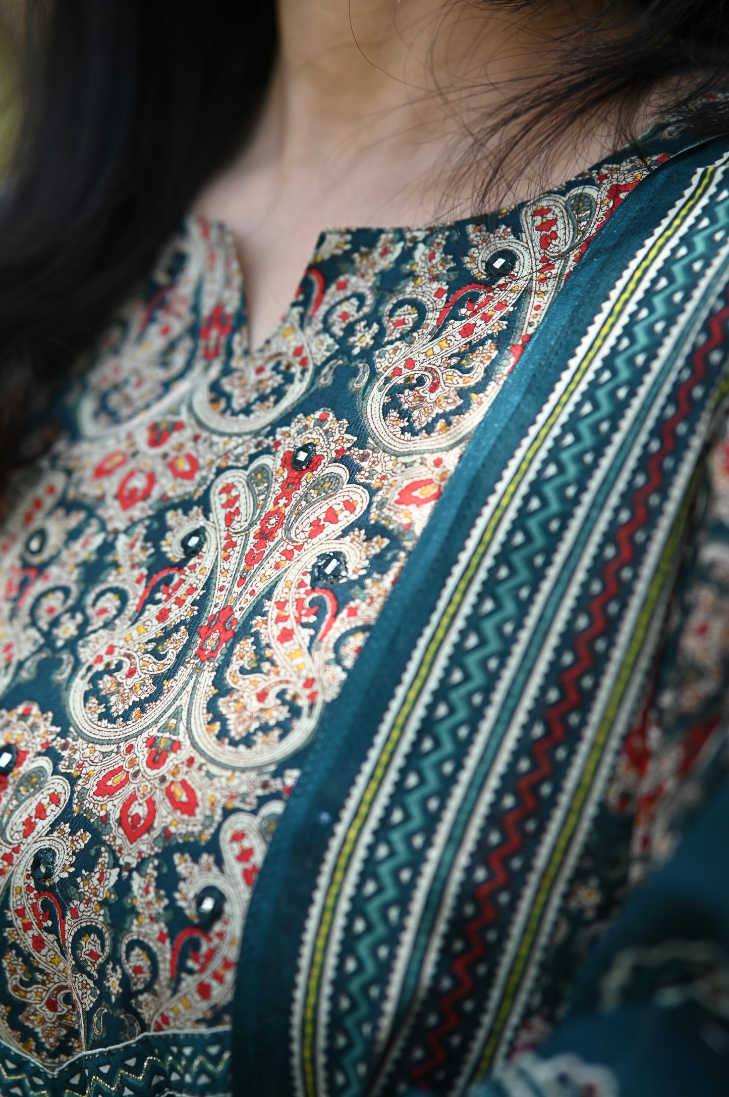 Chakor Embroidered Cotton Suit Set