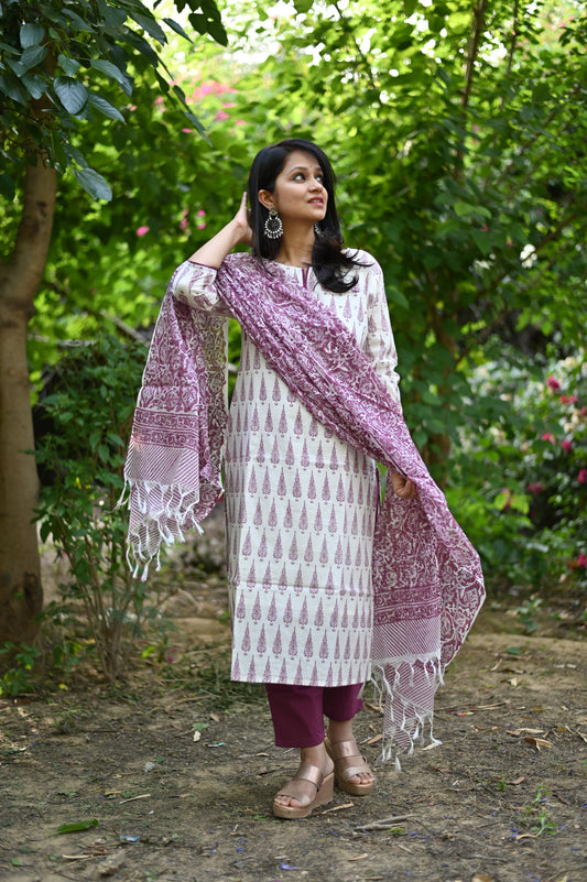 Mandira Hand Block Suit Set
