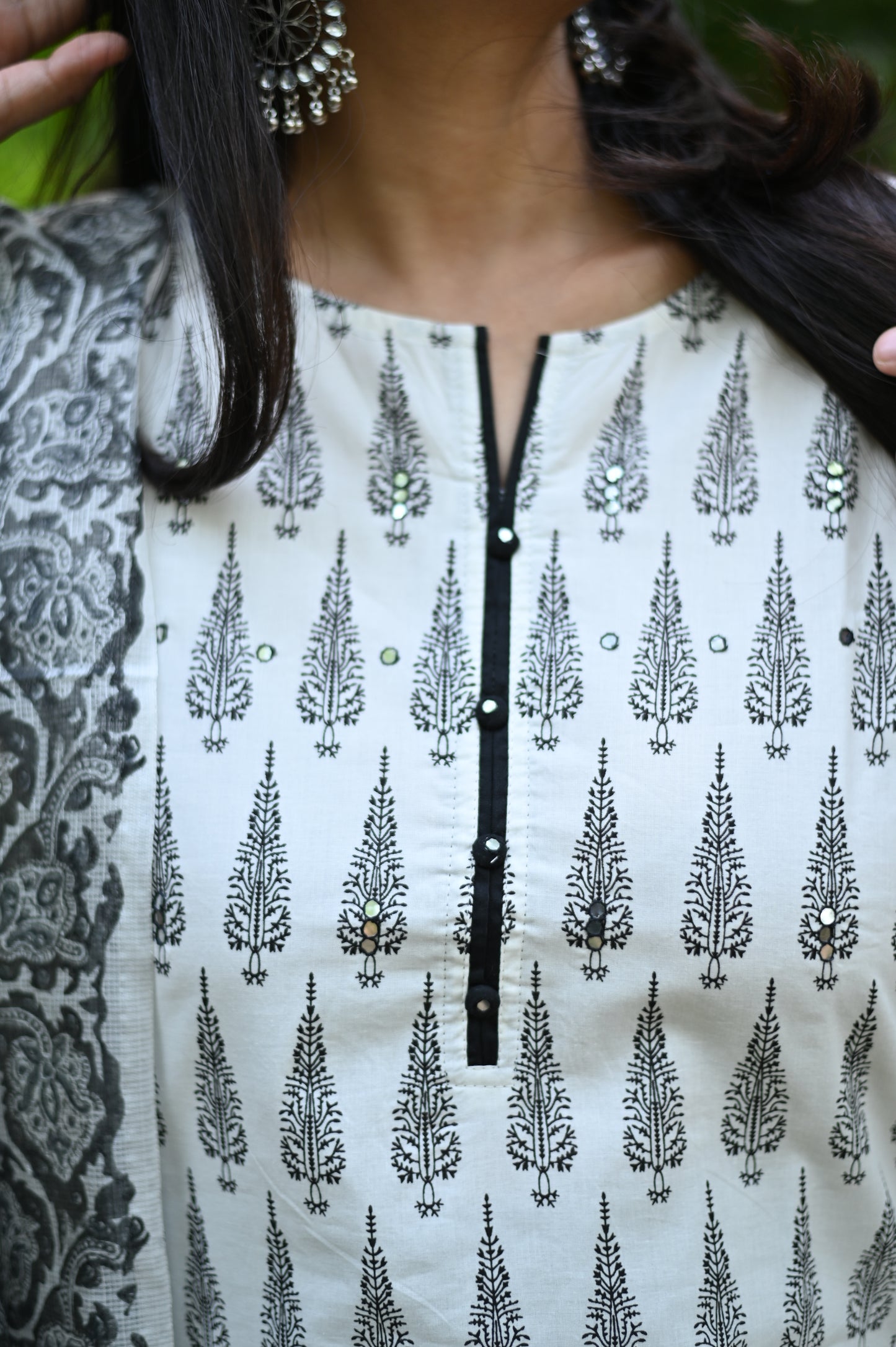 Kaalindi Hand Block Suit Set