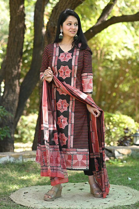 Brij Handbolck Red & Black Cotton Suit Set