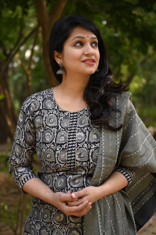 Pearl Muslin Silk Suit Set