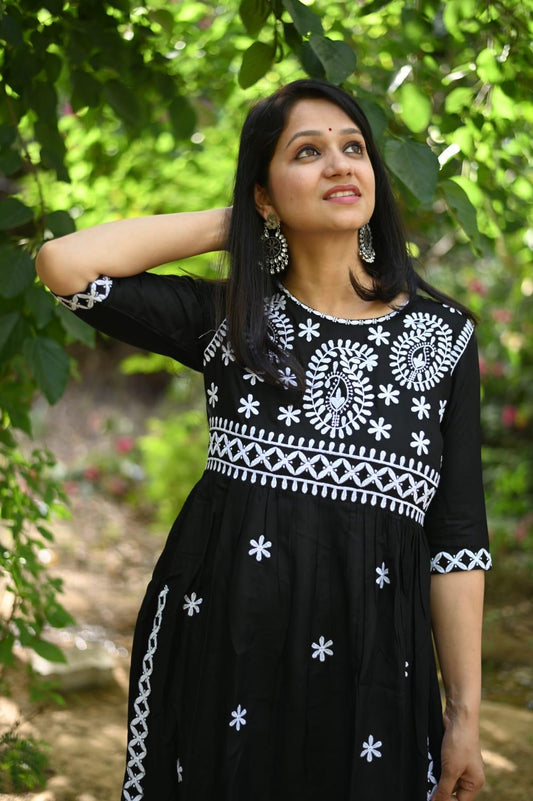 Nyra Cut Kurta & Pant Set