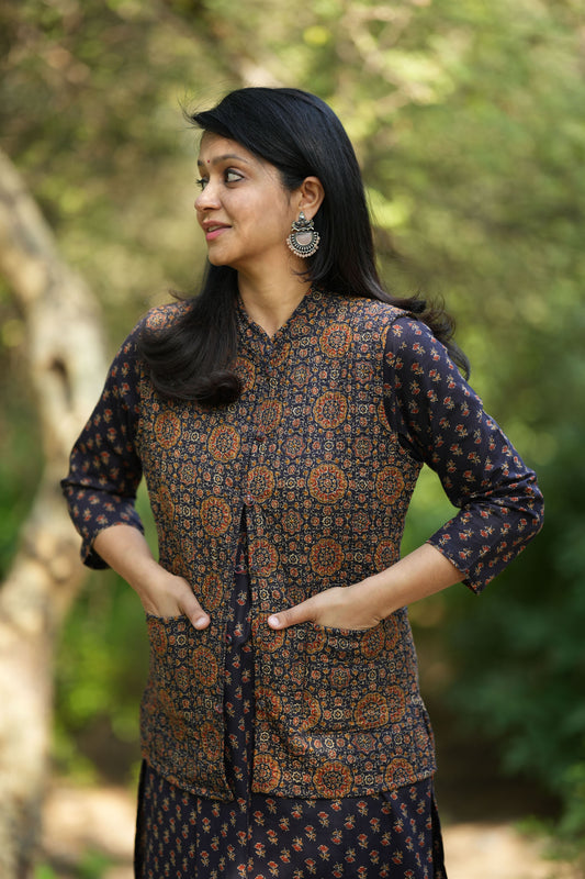 Vibha Kurta Pant with Jacket Set