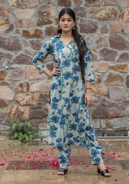 Divita Discharge Print Kurta Pant Set