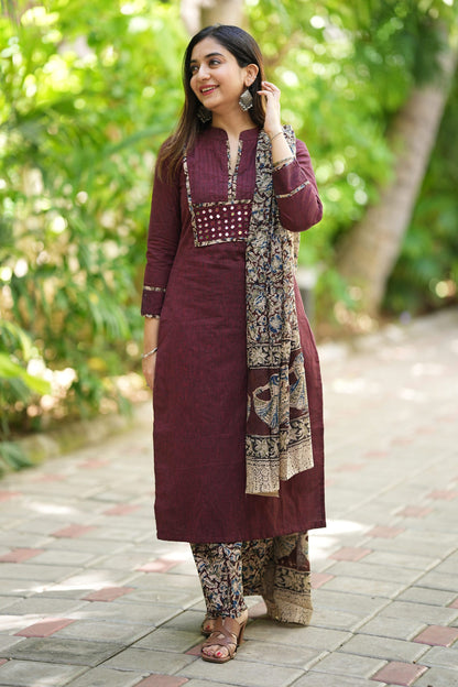Maahi Kalamkari Cotton Suit Set