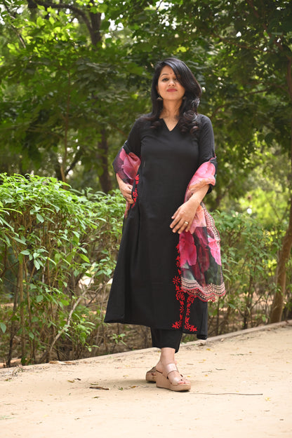 Cierra Black Side Slit Suit Set