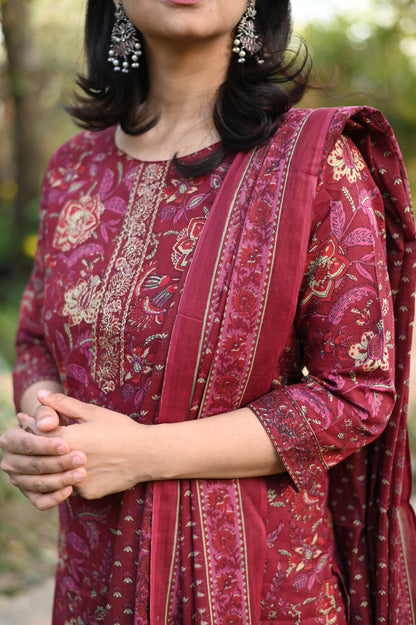 Mahira Floral Cotton Suit Set