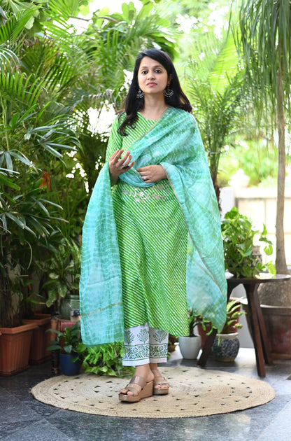 Green Lehariya Cotton Suit Set