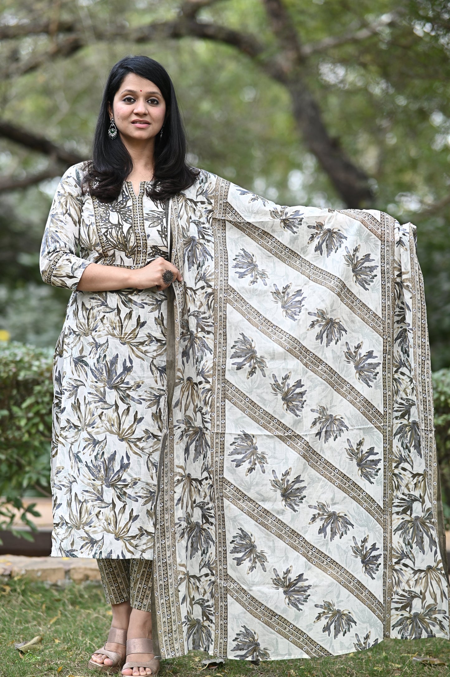 Harita Cotton Suit Set