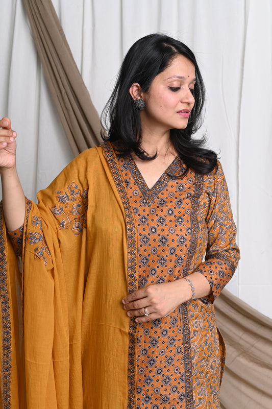 Padma Cotton Suit Set