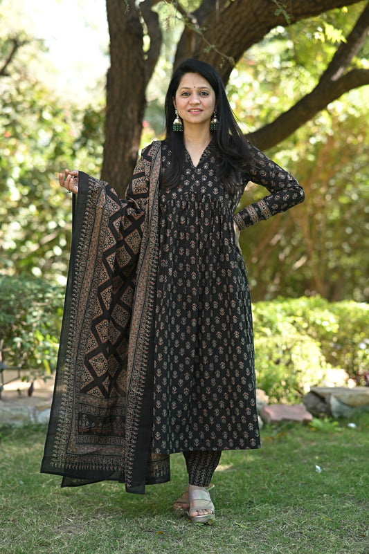 Mehreen Alia Cotton Suit Set