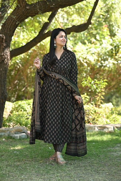 Mehreen Alia Cotton Suit Set