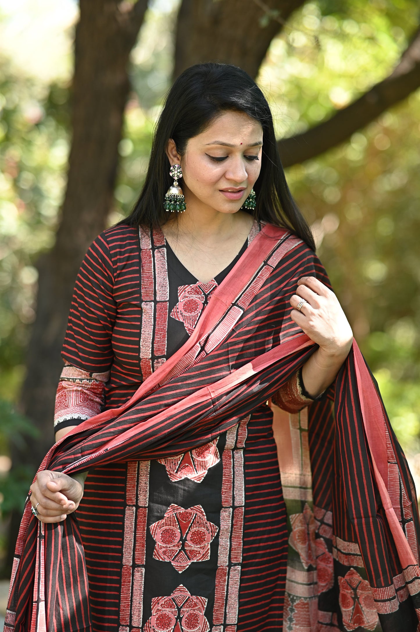 Brij Handbolck Red & Black Cotton Suit Set