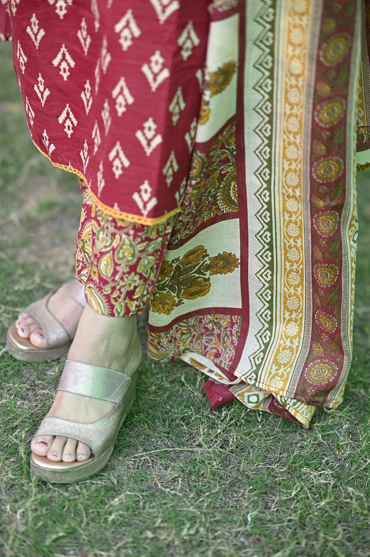 Gujrati Maroon Cotton Suit Set