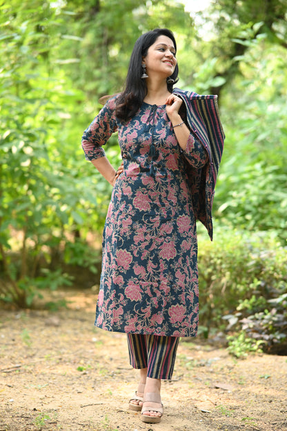 Rang Kurta Pant with Jacket Set