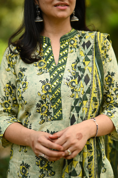 Nora Cotton Suit Set