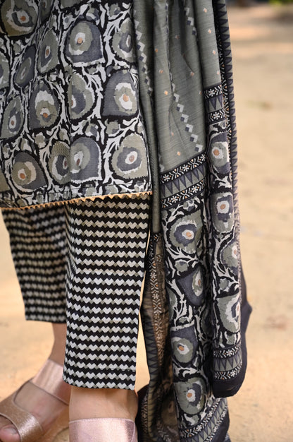 Pearl Muslin Silk Suit Set