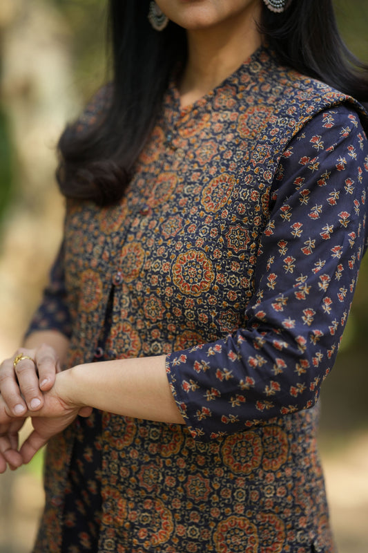 Vibha Kurta Pant with Jacket Set