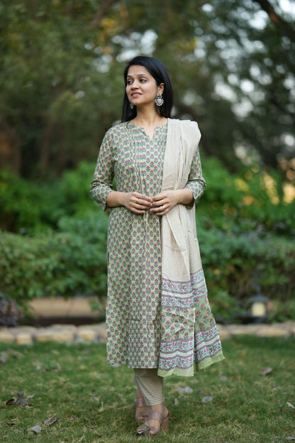 Gehna Green Cotton Suit Set