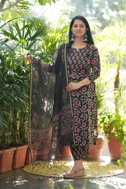 Aarohi Black Floral Cotton Handblock Suit Set