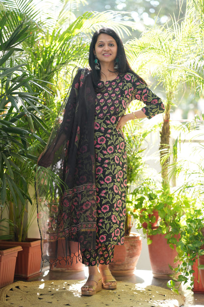 Aarohi Black Floral Cotton Handblock Suit Set