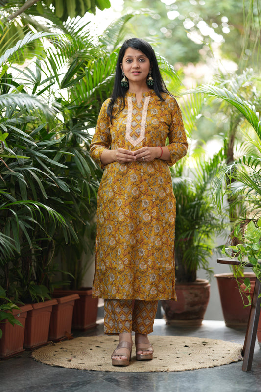 Maani Cotton Kurta Pant Set