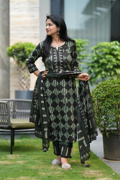 Taarika Katha Cotton Suit Set