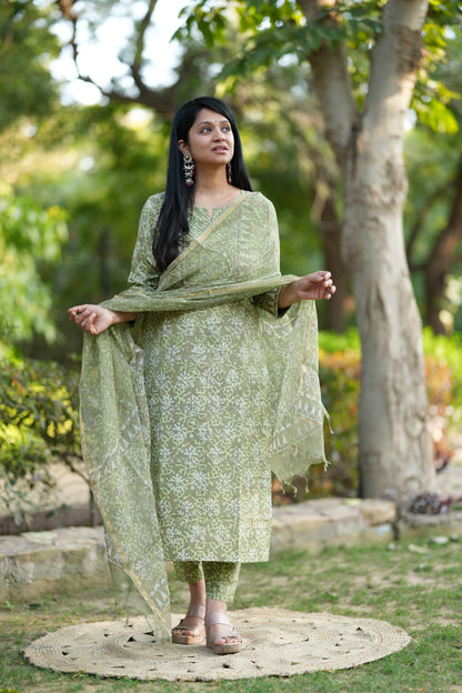 Zariya Jaal Ptint Cotton Handblock Suit Set