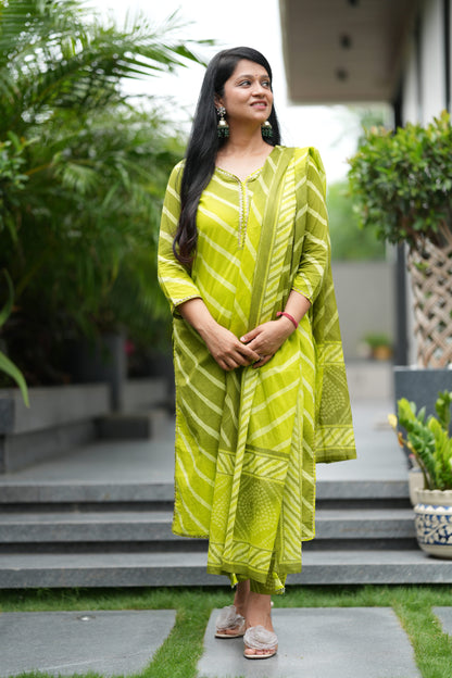 Hariyali Sawan Lehar Cotton Suit Set